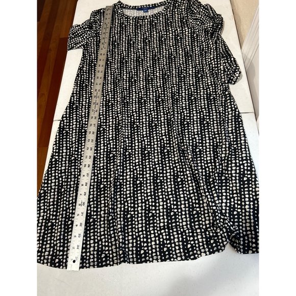 Apt. 9 Black & White Print Dress With Roll Tab Sleeves And Pockets, Size Medium - Picture 7 of 8